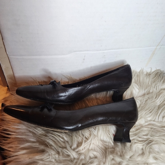 Stuart Weitzman‎ brown bow pumps 8N - Picture 12 of 12
